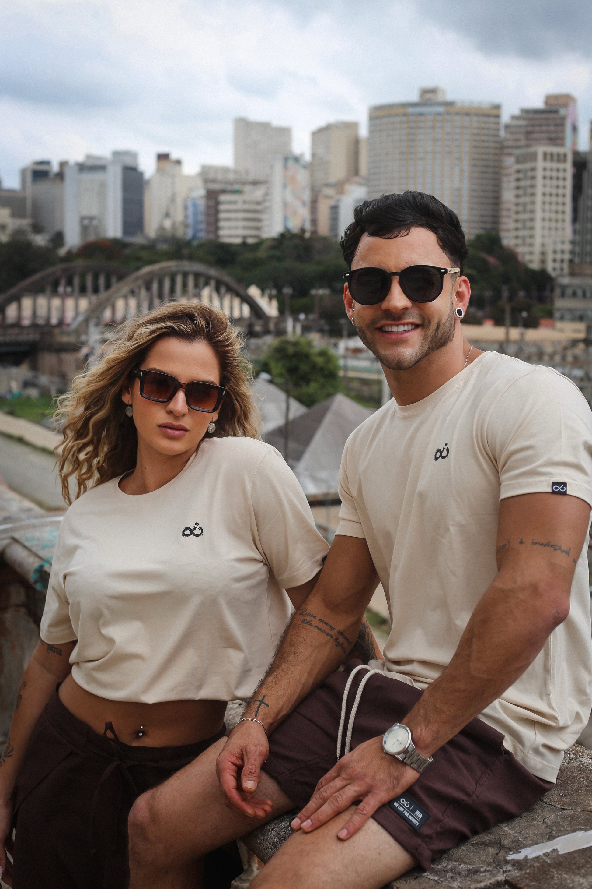 Camisa Infinity bege Ave