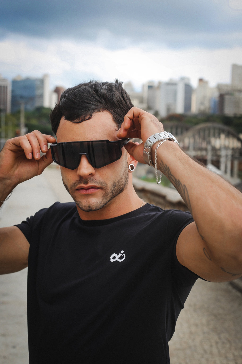 Camisa Infinity preta Ave