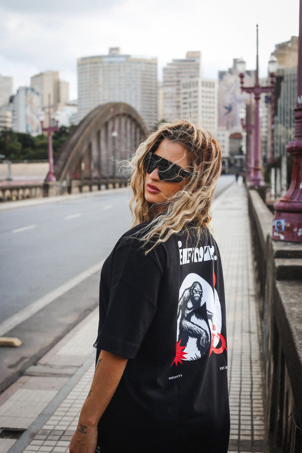 Oversized Primate BLACK