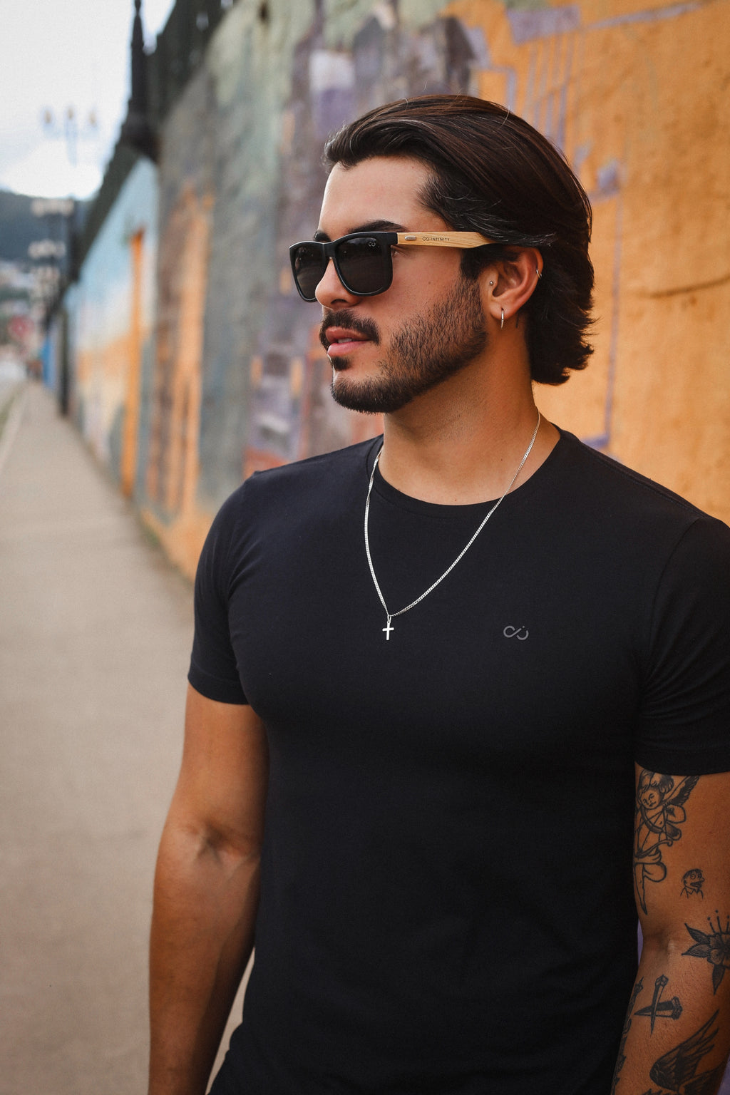 Camisa Infinity básica preta Tom/Tom