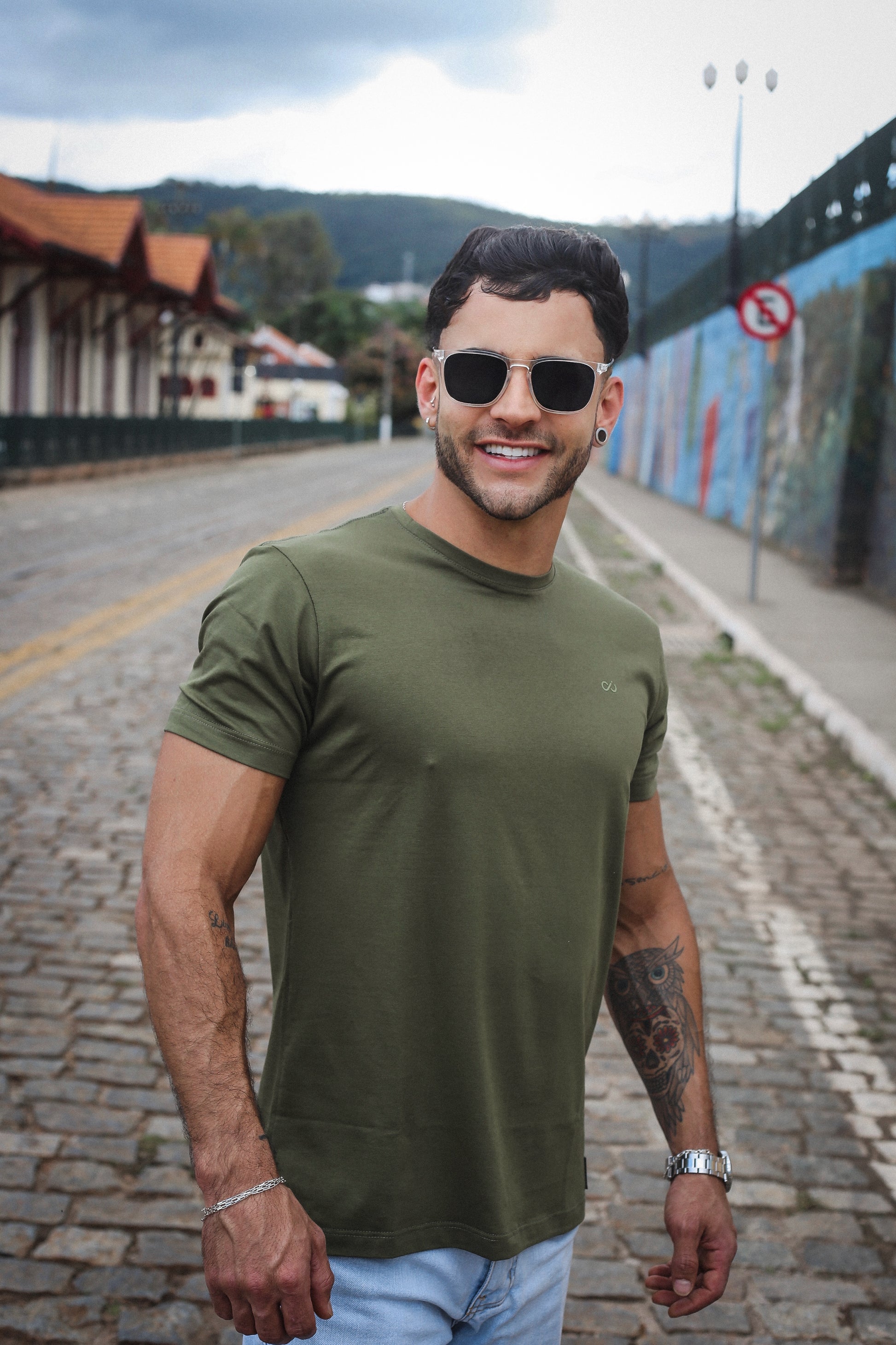 Camisa Básica Verde tom/tom