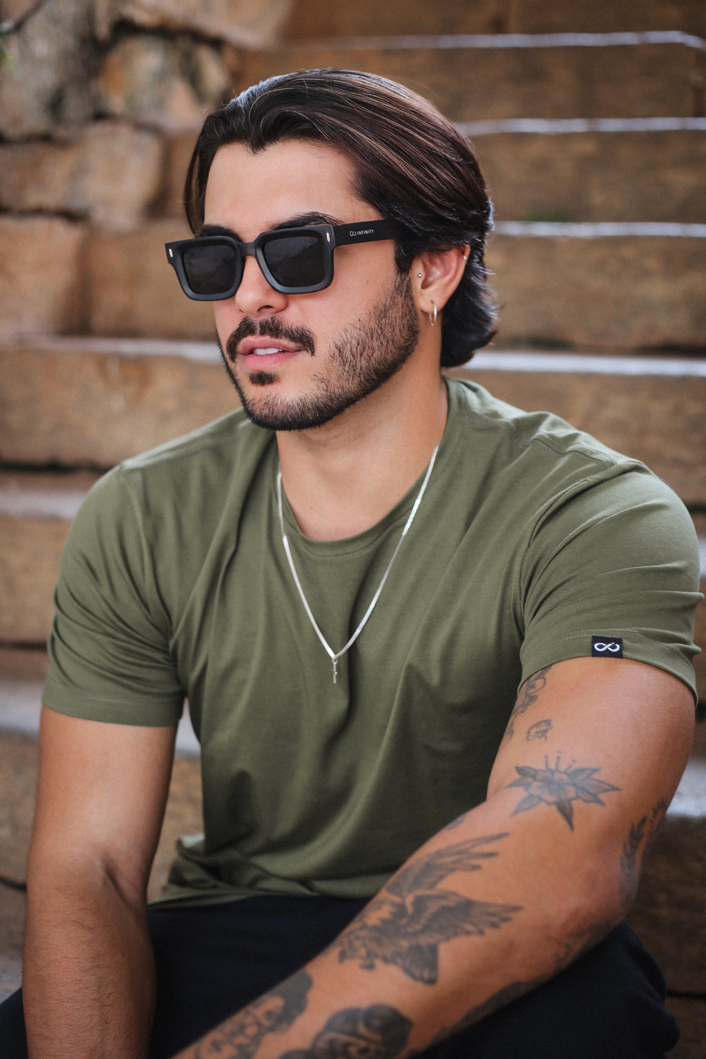 Camisa Básica Verde tom/tom