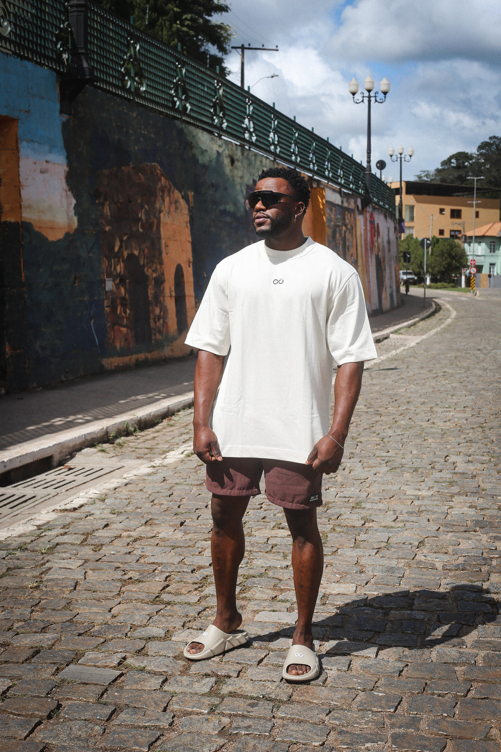 Camisa Infinity Oversized bege Básica