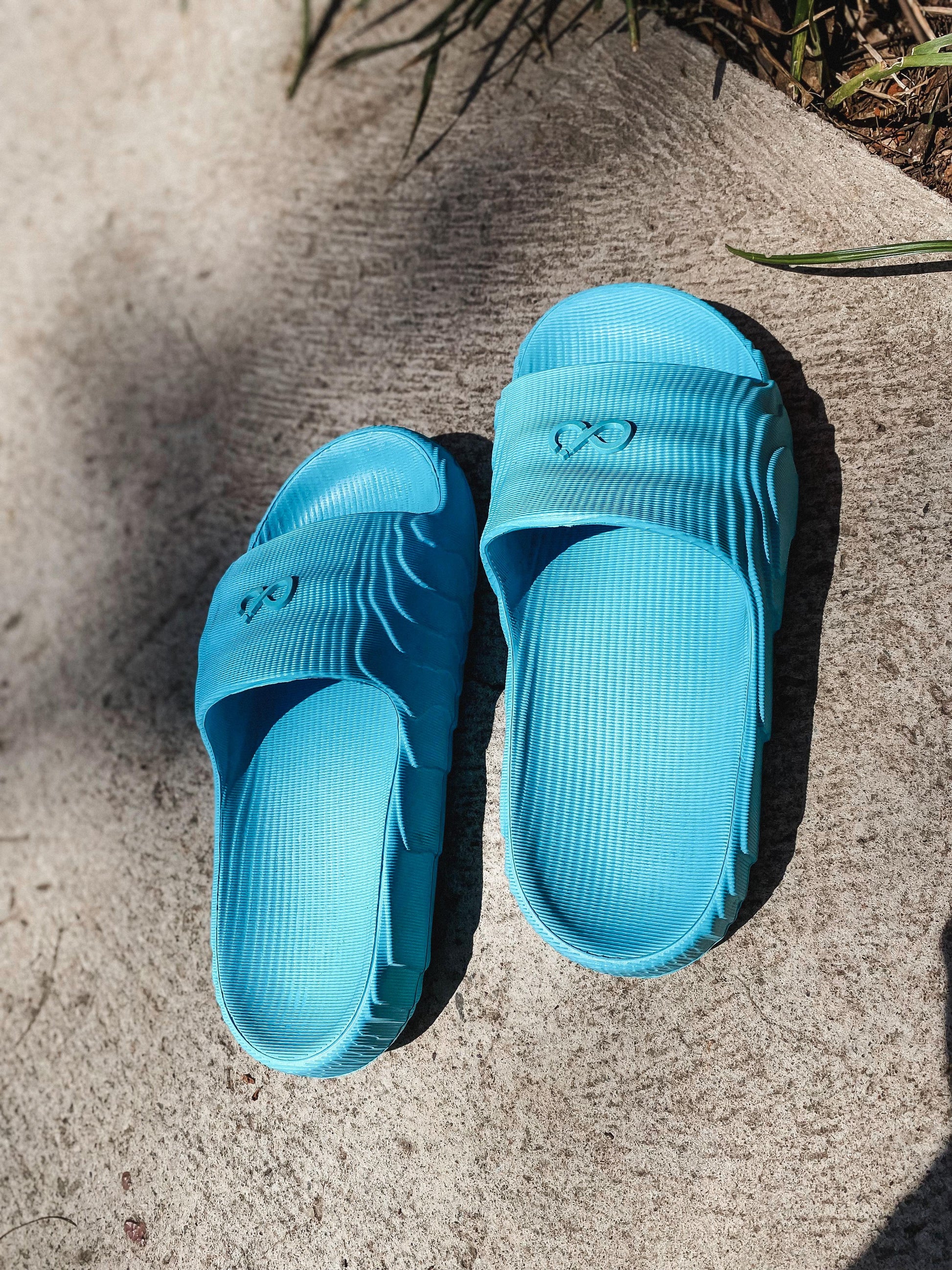 Chinelo Nuvem Infinity