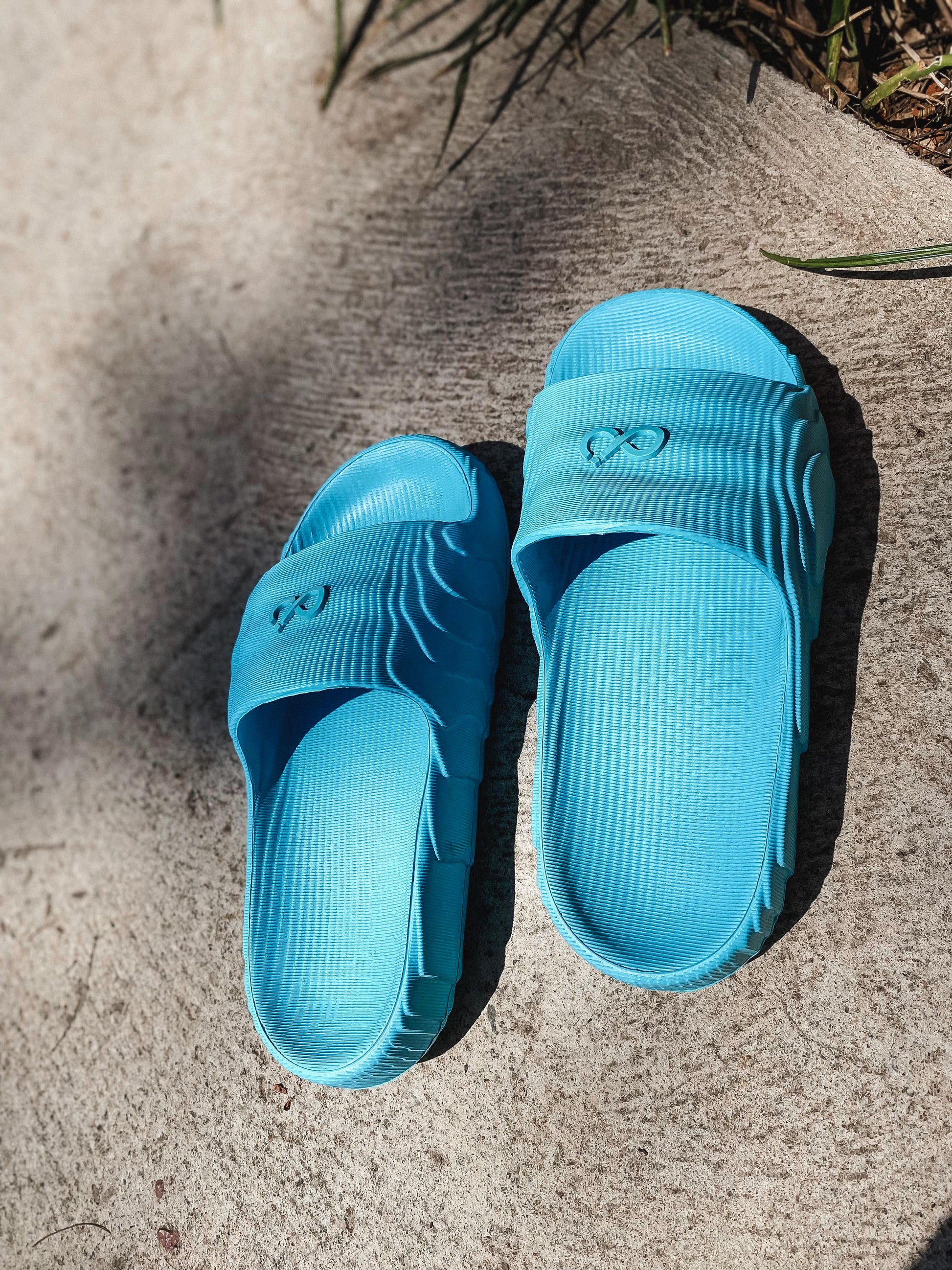 Chinelo Nuvem Infinity