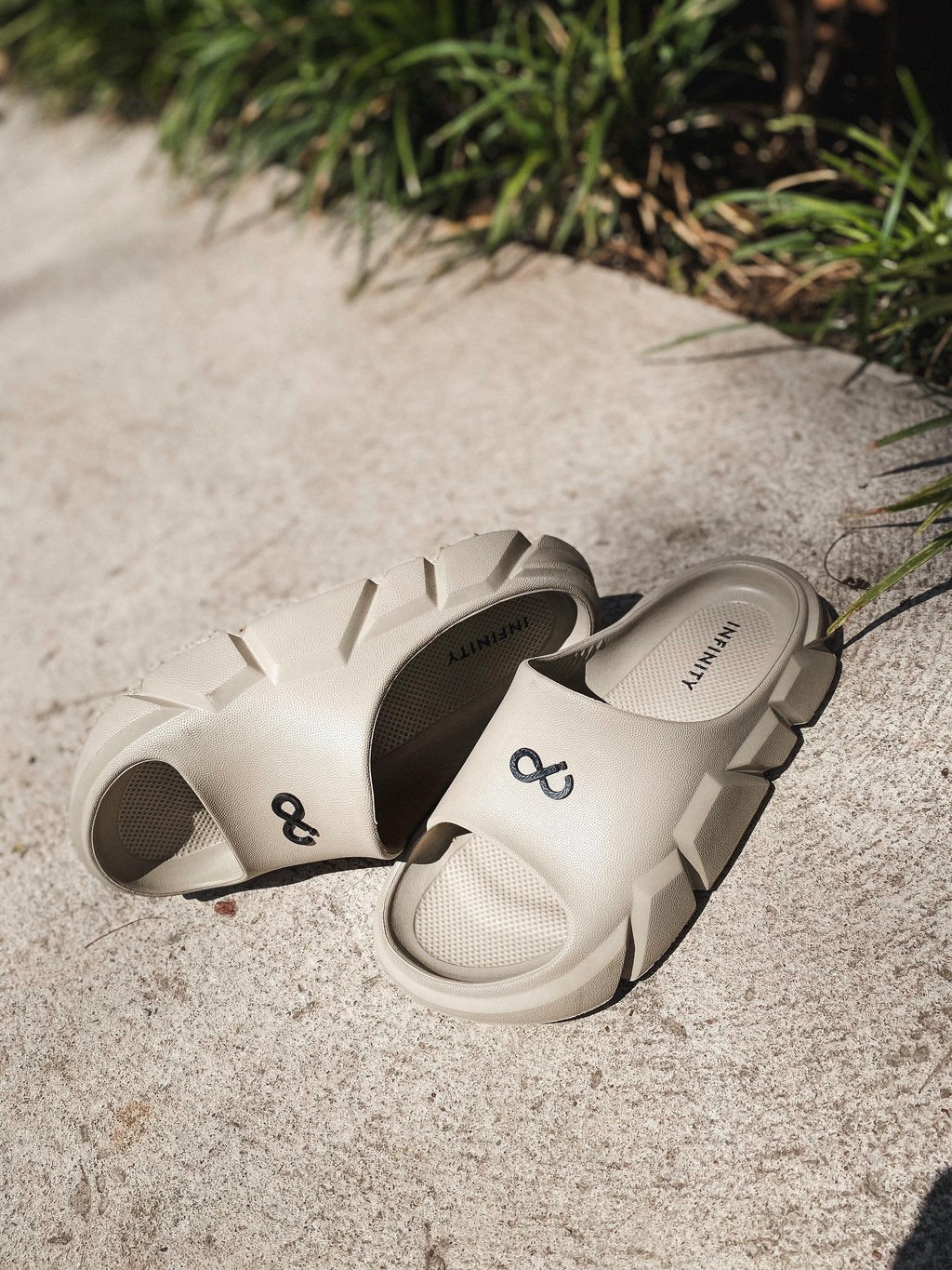 Chinelo Nuvem Infinity